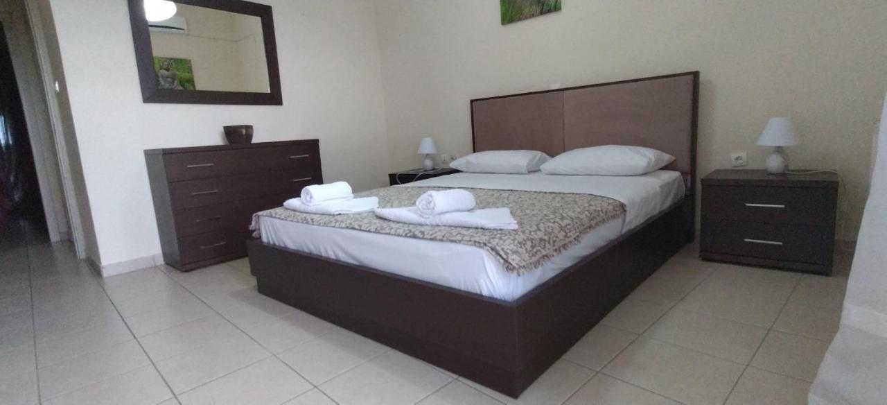 מיתיקאס Holiday & Business Furnished Apartments מראה חיצוני תמונה